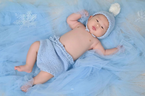 广州借卵试管代怀包男孩宝宝几个月可以吃饭