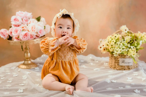 广州借卵试管代怀包男孩宝宝肠胀气的症状